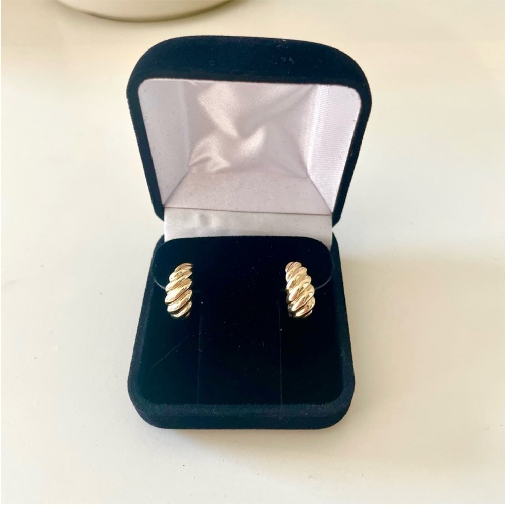 10k Solid Yellow Gold Croissant Earrings